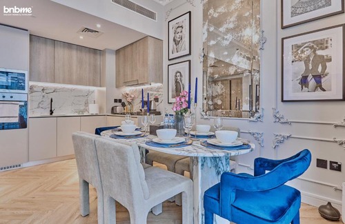 Jumeirah Village Circle Apartment | bnbmehomes - Oxford Terraces