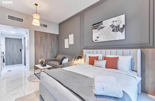 Jumeirah Village Circle Apartment | bnbmehomes - Serenity Lakes 5