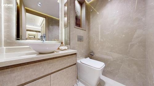 Downtown Dubai Apartment | bnbmehomes - The Lofts Central