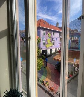 Stavanger Apartment | Bo midt i Fargegata!