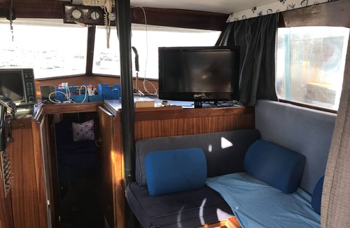 Chiaia Boat Rental | BOAT AND BREAKFAST Mergellina Naples. Boat B&B in the most beautiful gulf in the world