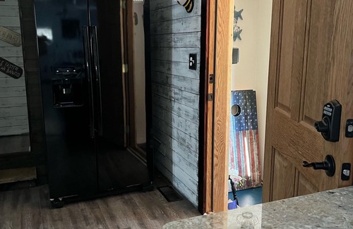 Port Clinton House | Boat parking, Outside Electric, Walk to the Beach! Jet Express, Cedar Point!