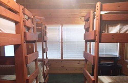 Negreet House | BOAT RAMP*WIFI*SLEEPS 14*PEACEFUL*GREAT VIEW*LEISURE LAKE CABIN 3*