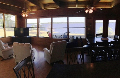 Negreet House | BOAT RAMP*WIFI*SLEEPS 14*PEACEFUL*GREAT VIEW*LEISURE LAKE CABIN 3*