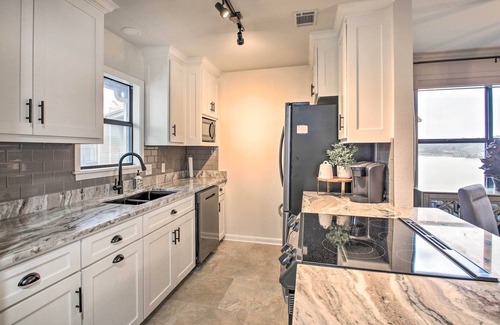 Rockwell Condo | Boat Slip: Lake Hamilton Condo in Hot Springs!
