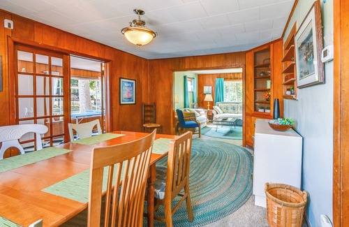 Sherrodsville Cottage | Boat & Unwind! Charming Atwood Lake Farmhouse