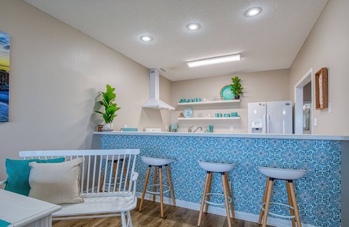 Surfside Beach House | Boats n Hopes BEACHFRONT HOME w/LINENS,PRIVATE POOL,PHOTOSHOOT&GOLF CART OPTION