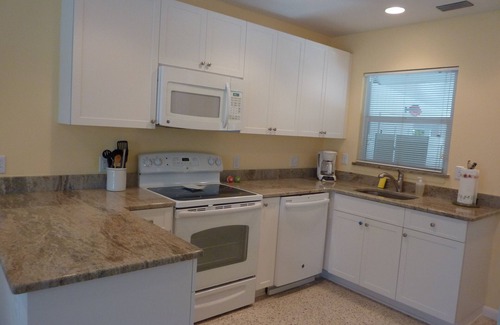 Golden Beach House | Boca Grande Beach House, South Unit- Great Price! Great Location!