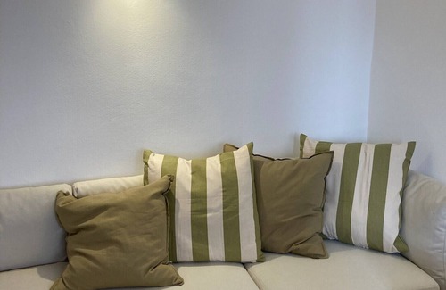 Competa Apartment | "Bodega Millantú" cozy studio. Fully equipped and independent.