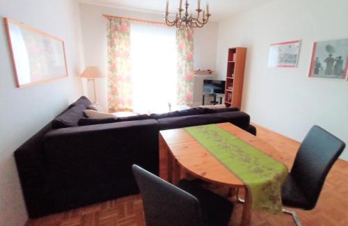 Friedrichshafen Apartment | BodenSEE Friedrichshafen City Apartment "WALTRAUD"