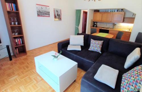 Friedrichshafen Apartment | BodenSEE Friedrichshafen City Apartment "WALTRAUD"