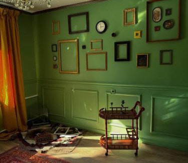 Dniprovs'kyi District Apartment | Bohemia - soulful stay, 5 min to metro