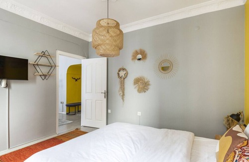 Nisantasi Apartment | Bohemian Flat in Nisantasi with Central Location