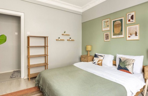 Nisantasi Apartment | Bohemian Flat in Nisantasi with Central Location