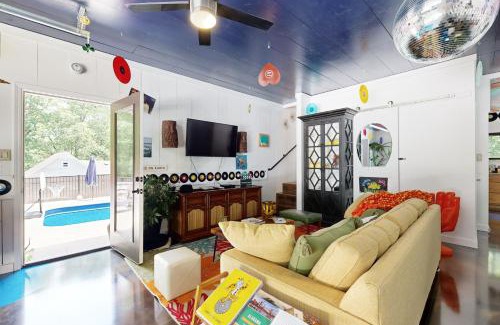 Muscle Shoals Hotel | Bohemian Hideaway