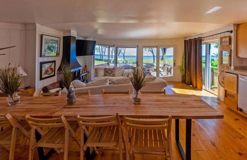 Wheeler House | Bohemian Luxe Beachfront 8 Bedrooms 5 Bath Hot tub Near Nat'l Park Sleeps 40