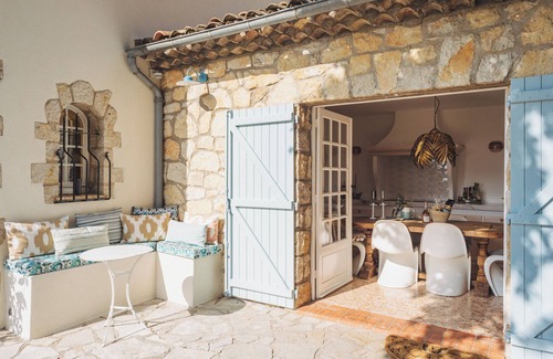Le Tignet Villa | Bohemian Provençal holiday villa near Lake Saint-Cassien