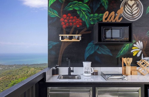 Pinales Hotel | BOHO by THE VIEW LUXE HOTEL