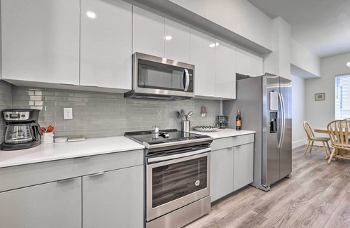 Veterans Park House | Boise Townhome w/Rooftop Deck, 2 Mi to Downtown!