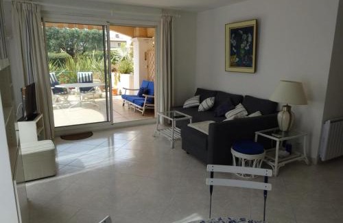 Carqueiranne Apartment | Boléro