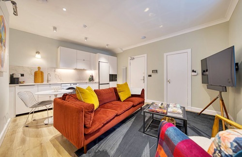 East End Apartment | Bold, Stylish Flat in the City