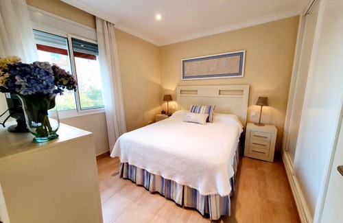 Fuengirola Apartment | Boliches parking & beach