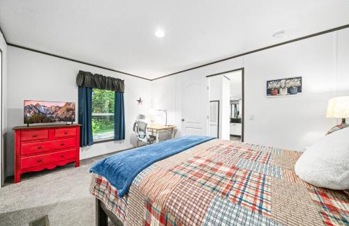 Sparta House | Bon Air Bungalow