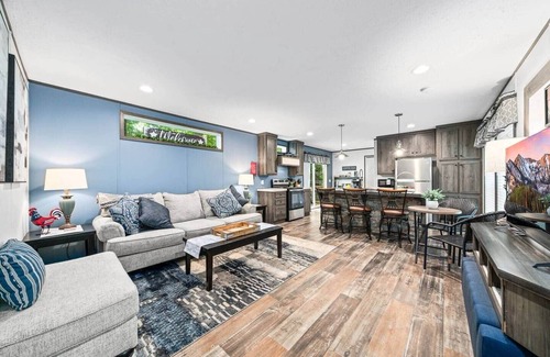 Sparta House | Bon Air Bungalow