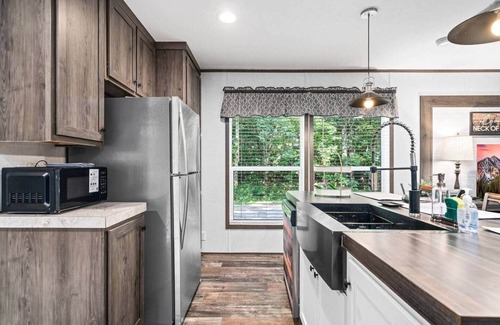 Sparta House | Bon Air Bungalow