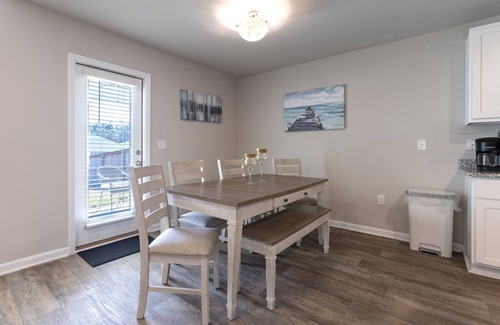 Foley House | Bon Secour Bungalow- Clean, Spacious, Close To OWA & Beach.