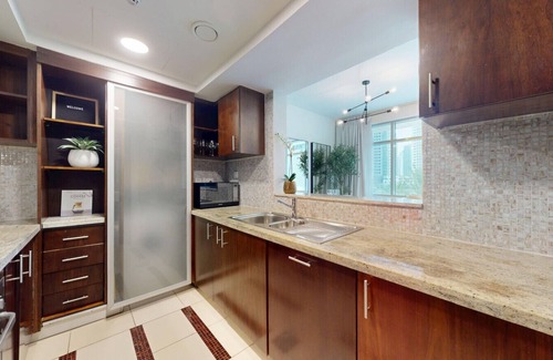 Dubai Marina Apartment | Bonaire Tower - Airy One Bedroom in Dubai Marina