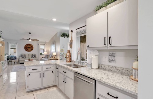 Bonita Springs House | Bonita Springs Beach Retreat with Saltwater Pool