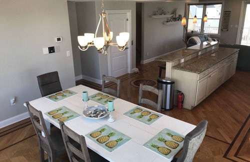 Brigantine House | BOOK YOUR 2026 VACATION NOW Beach Block! Large Townhome Perfect for Families