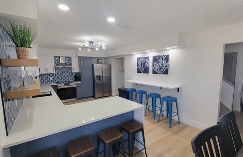 Thomas Drive House | Book your summer vacation with us!