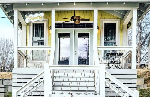 Jacksboro Cottage | Book Your Summer Vacation Here!