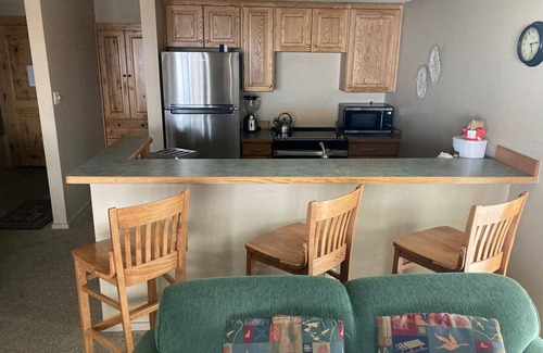 East Village at Copper Condo | Booking for 2024-2025 Skiing - Quiet End Unit Just Steps from the Super-Bee Lift