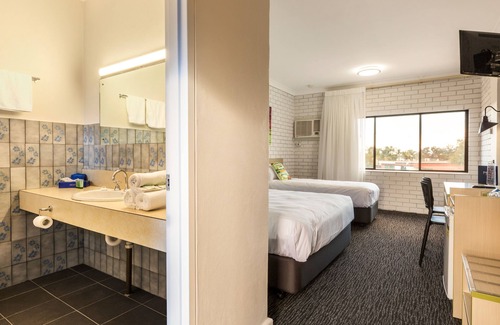 Lavington Hotel | Boomerang Hotel