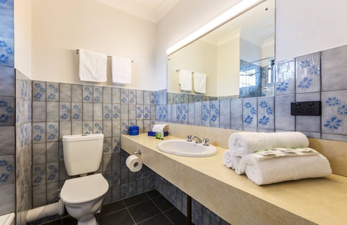 Lavington Hotel | Boomerang Hotel