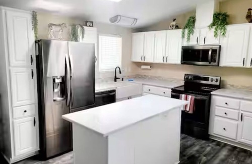 Ogden House | Boots, Views & Adventure – Western Stay Close to Slopes & Trails