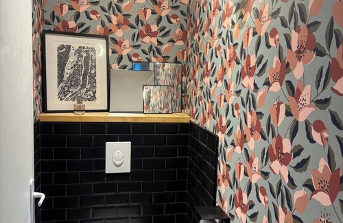 Cauderan House | Bordeaux Tropical Escape for a tropical vacation in the city.