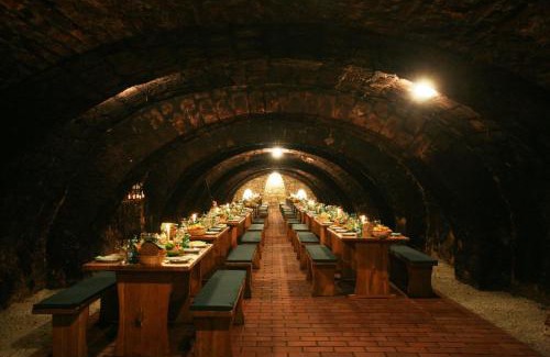 Tokaj House | Borgaléria