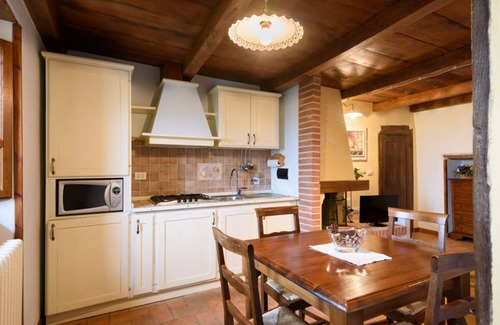 Raggiolo Apartment | Borgo dei Corsi - VERGAIO 5 Apartment
