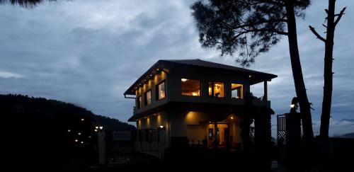 Almora Hotel | Boros Resorts Binsar