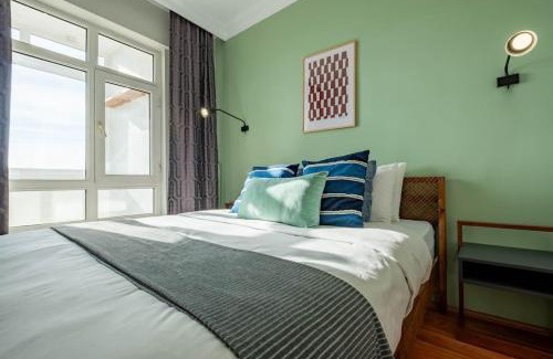 Tophane Apartment | Bosphorus View with 3 Bedrooms