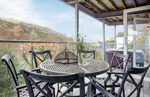 Seaton House | Bosprenn By The Sea