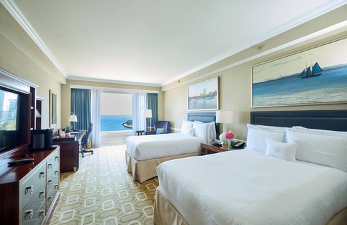Waterfront Hotel | Boston Harbor Hotel