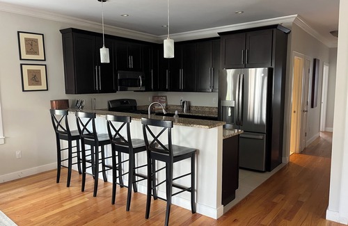 South Boston House | Boston Townhome 3br/2.5bth - Central Location - Logan Airport, BCEC, S. Station