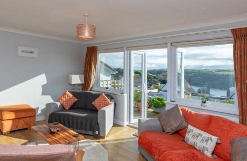 Fowey House | Bosula
