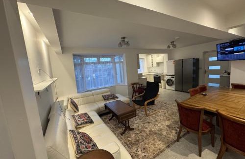 Kidlington House | Bota Property