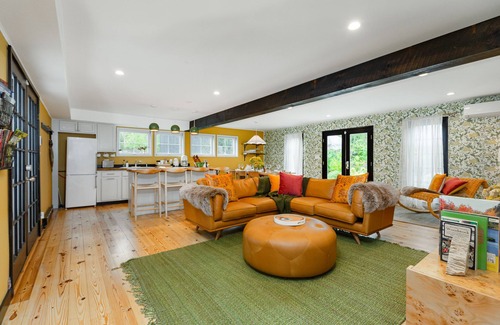 Saugerties House | Botanical Hideaway: Gorgeous Home w/Hot Tub & Sauna